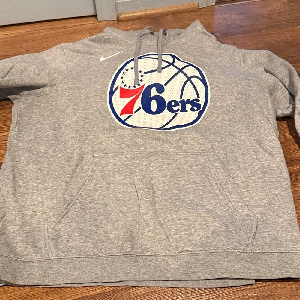 Nike Gray 76ers Basketball Hoodie - Picture 2 of 3